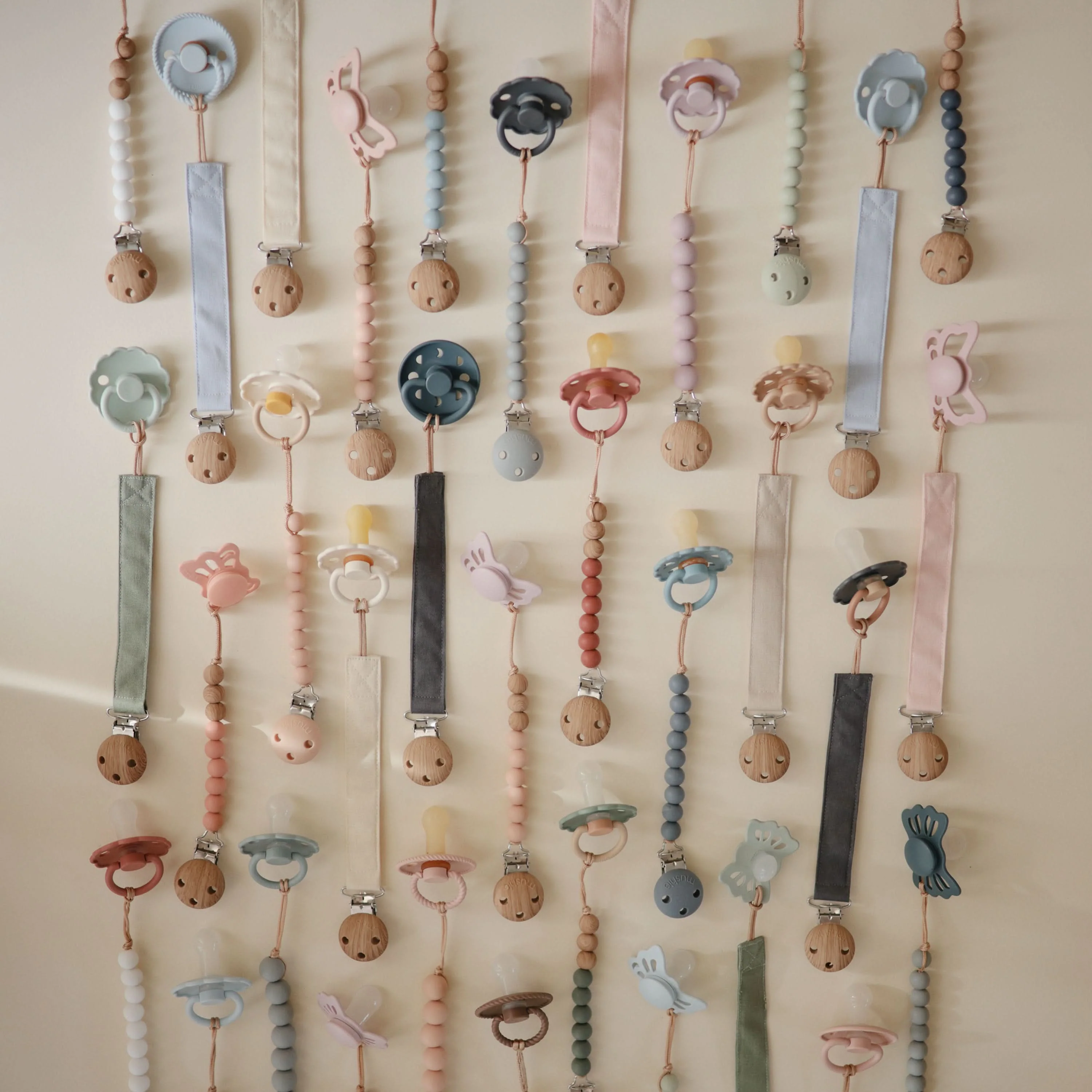 Mushie Linen Pacifier Clip 2-Pack - Image 29