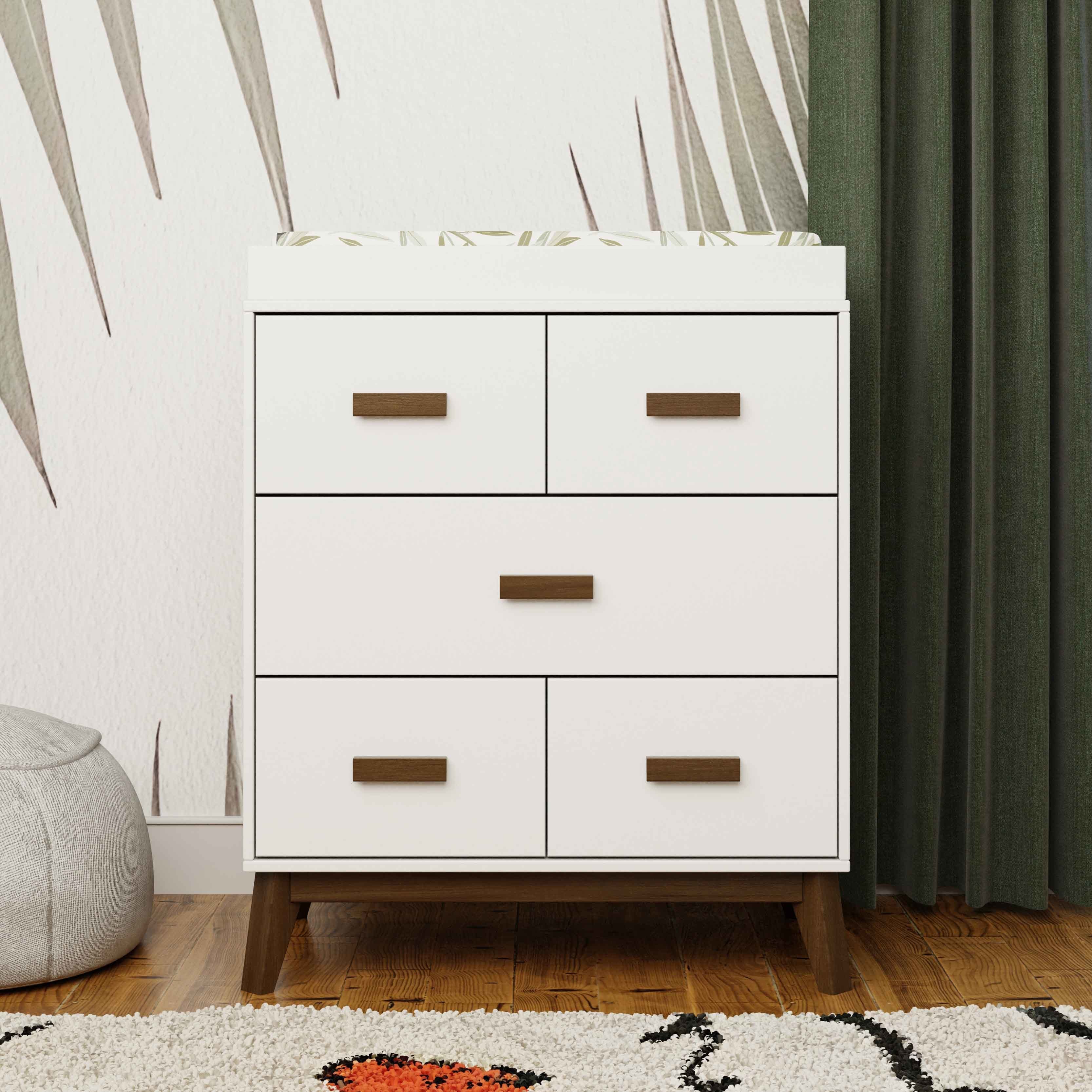 Scoot 3-Drawer Changer Dresser with Removable Changing Tray - Image 12